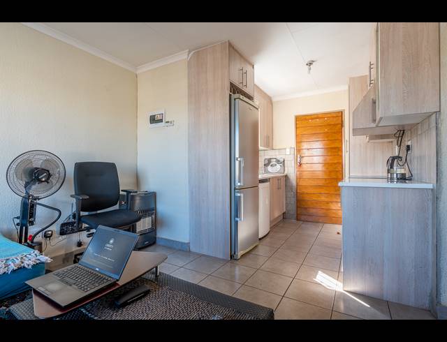 3 BEDROOM HOUSE FOR SALE IN SKY CITY